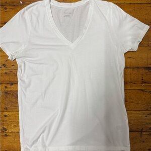 Everlane White V-Neck Tee